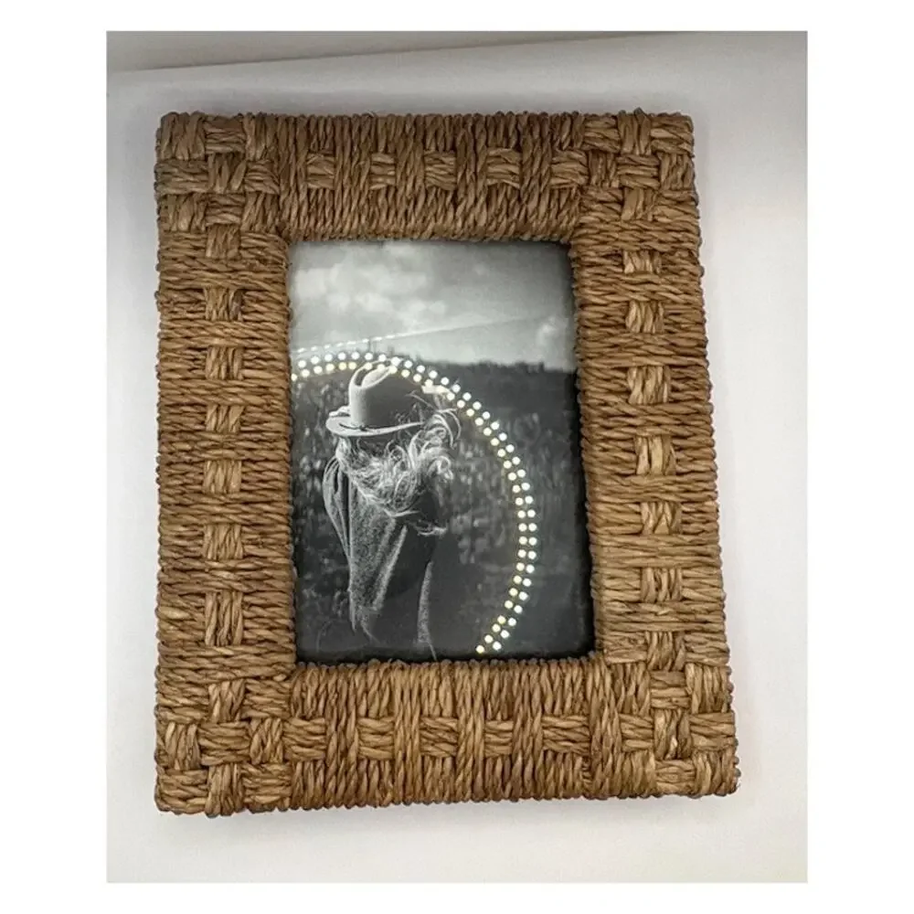 Pottery Barn Capitola 8x10 Seagrass Woven Picture Frame Natural NEW